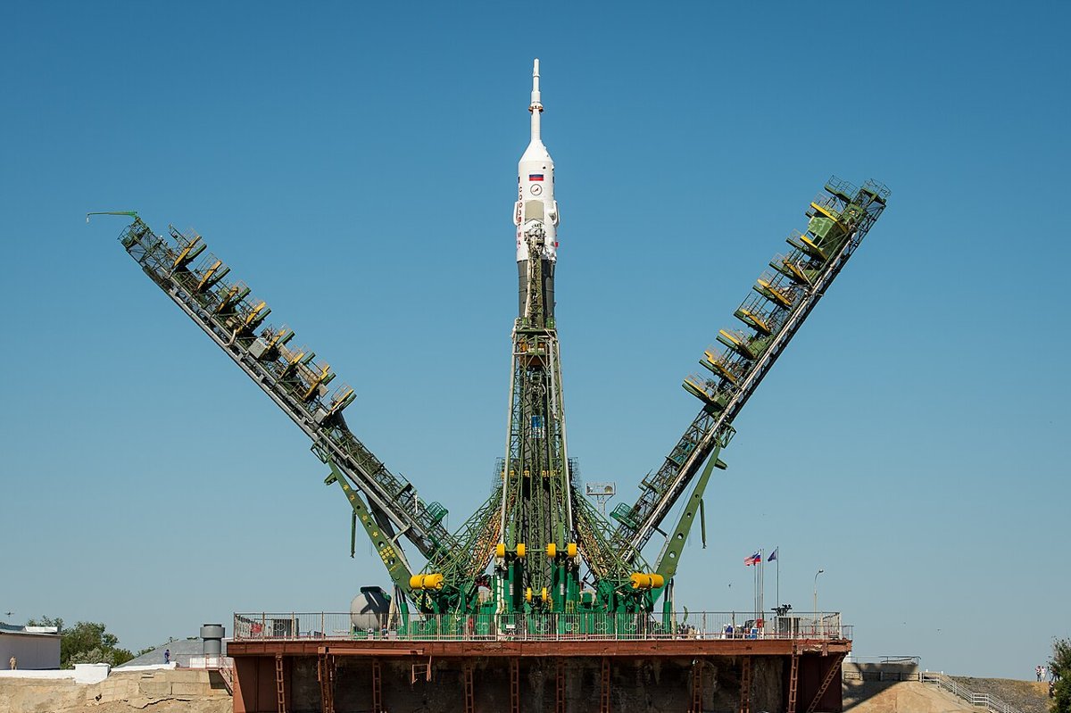 AST SpaceMobile's Block 2 BlueBirds Are in Orbit — and the Race for Direct-to-Cell Just Got Real