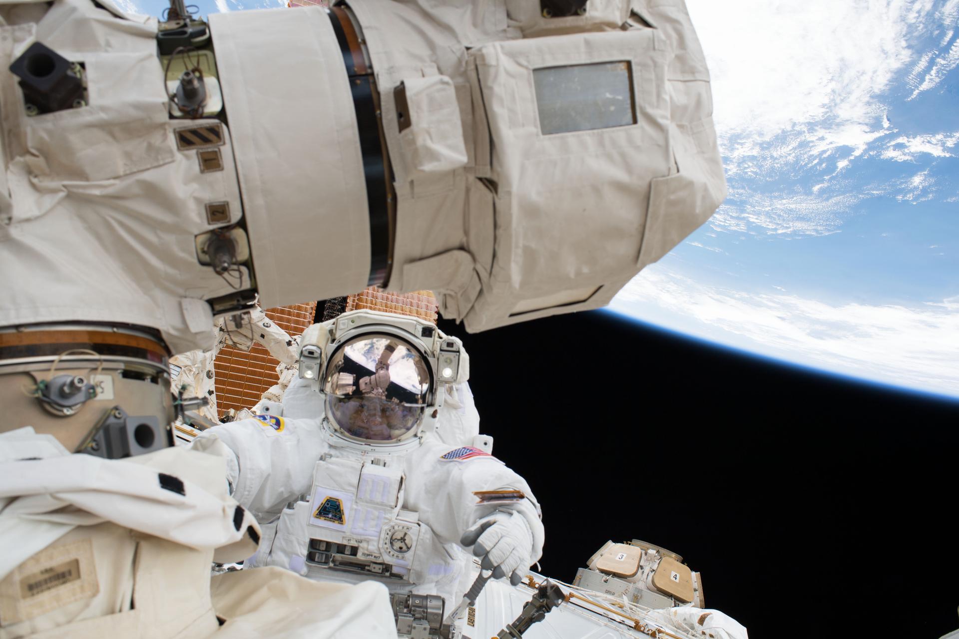 ISS Crew Preps for Aug. 18 Spacewalk to Replace Station's High-Speed Antenna