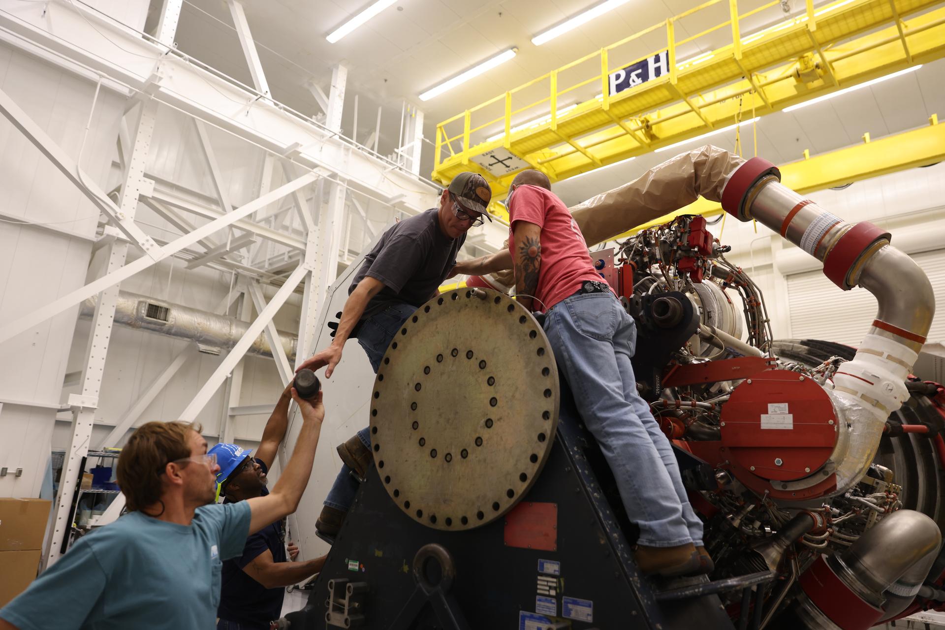The Last of the Shuttle Engines: Four RS-25s Arrive at Michoud for Artemis III