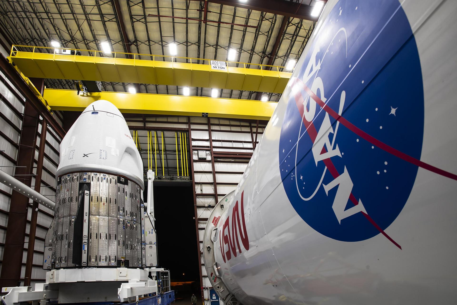 NASA Buys Three More SpaceX Crew Flights, Pushing Dragon's ISS Contract to $5.92 Billion