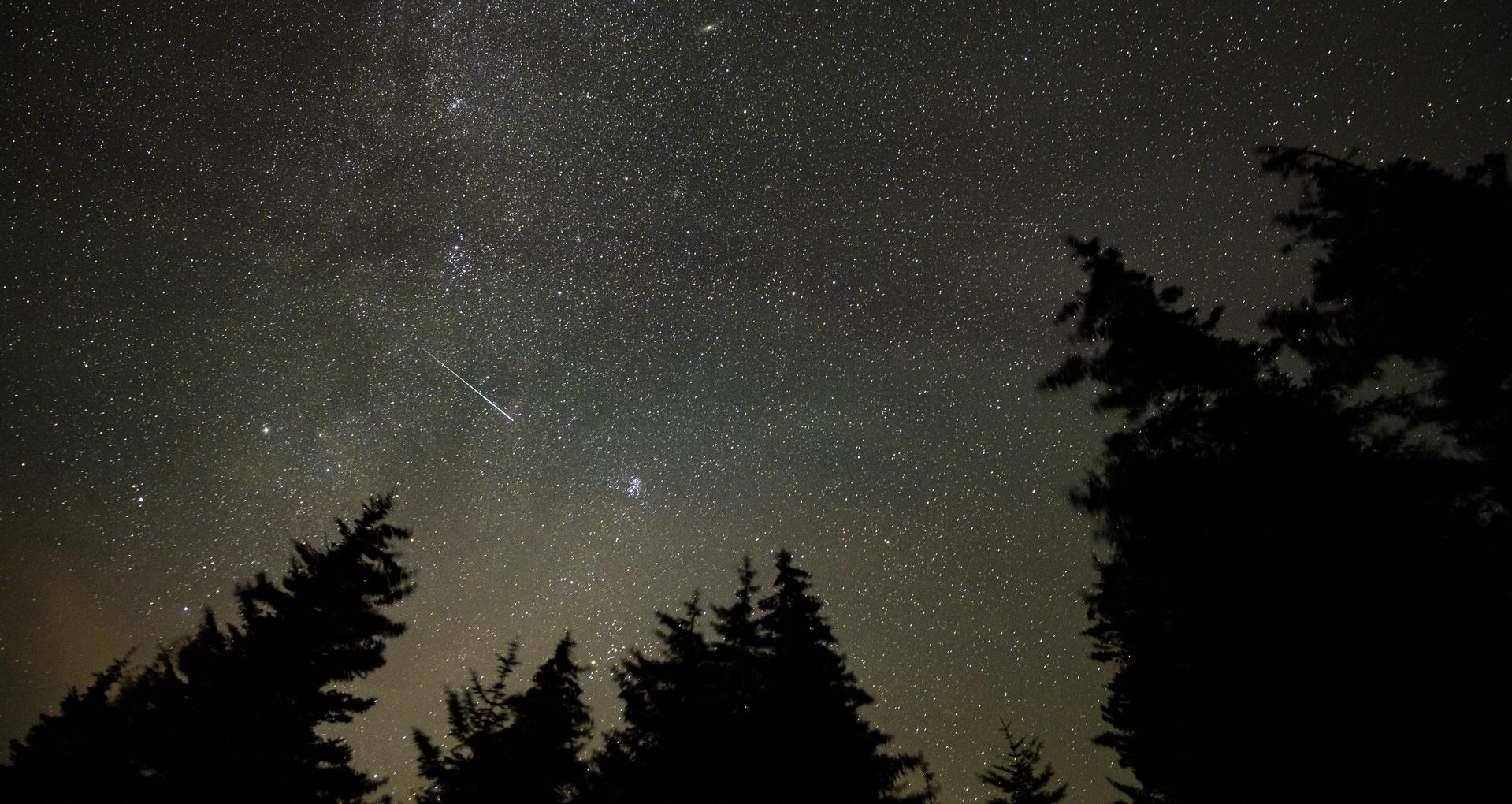 August 2026 Skywatching Guide: Perseids Peak Under a New Moon, Flanked by a Total Solar Eclipse and a Near-Total Lunar Eclipse