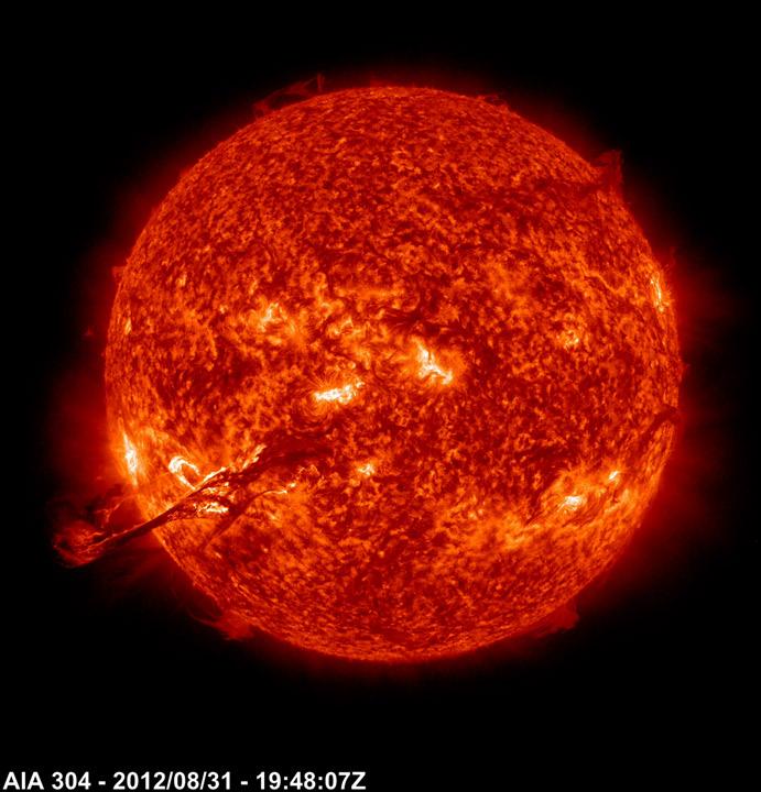 A Solar 'Rope' Is Headed Our Way: Glancing CME Could Spark Aurora Aug. 17