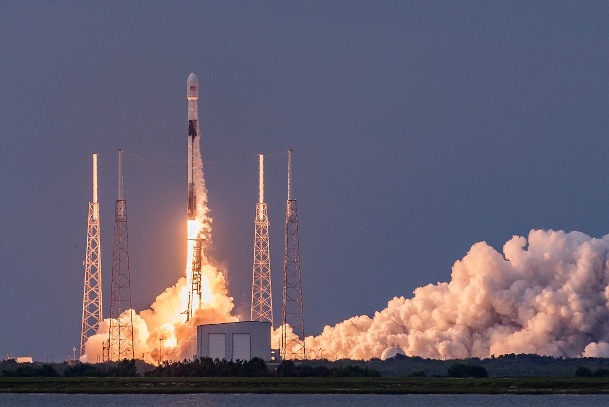 SpaceX Launches Secretive 'Starfall' Reentry Demo — What the Silence Signals