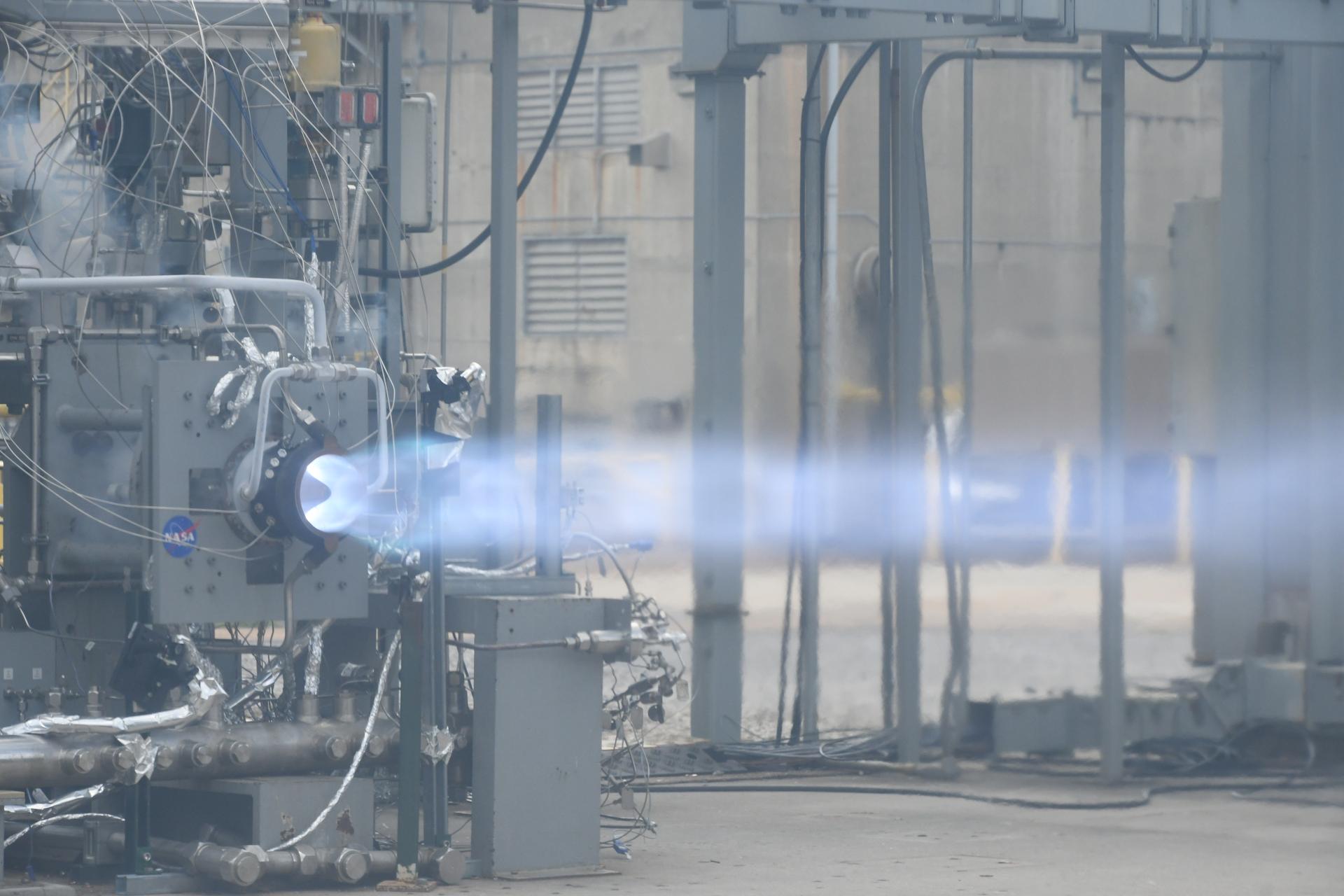 A Rocket Engine With No Moving Turbopumps Just Landed $91 Million