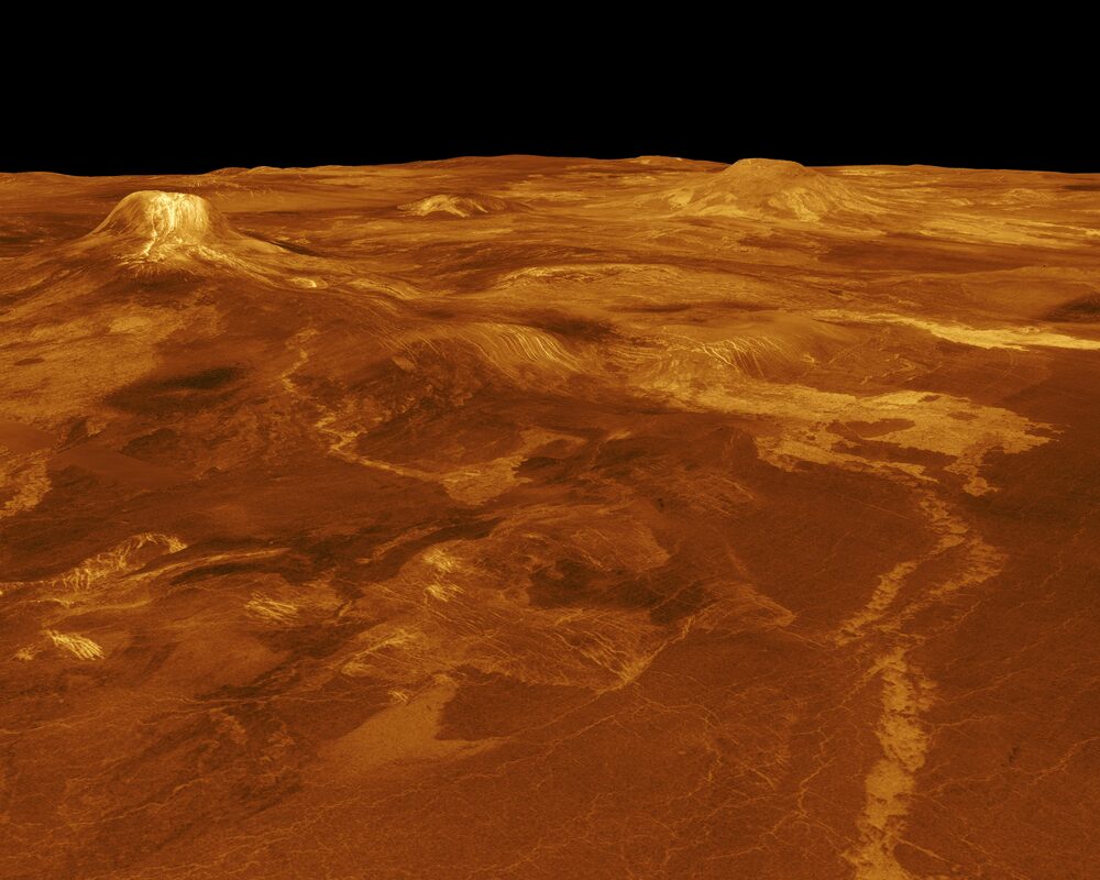 Venus Is Not Dead: New 3D Rift Models Say the Planet Is Still Pulling Itself Apart